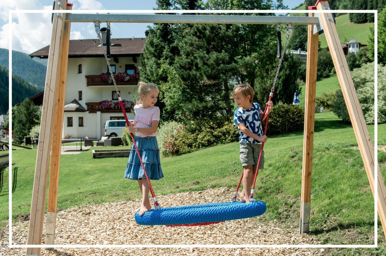Design-Appartementhaus - Urlaubsresort Hafele Sankt Jakob in Defereggen Eksteriør bilde