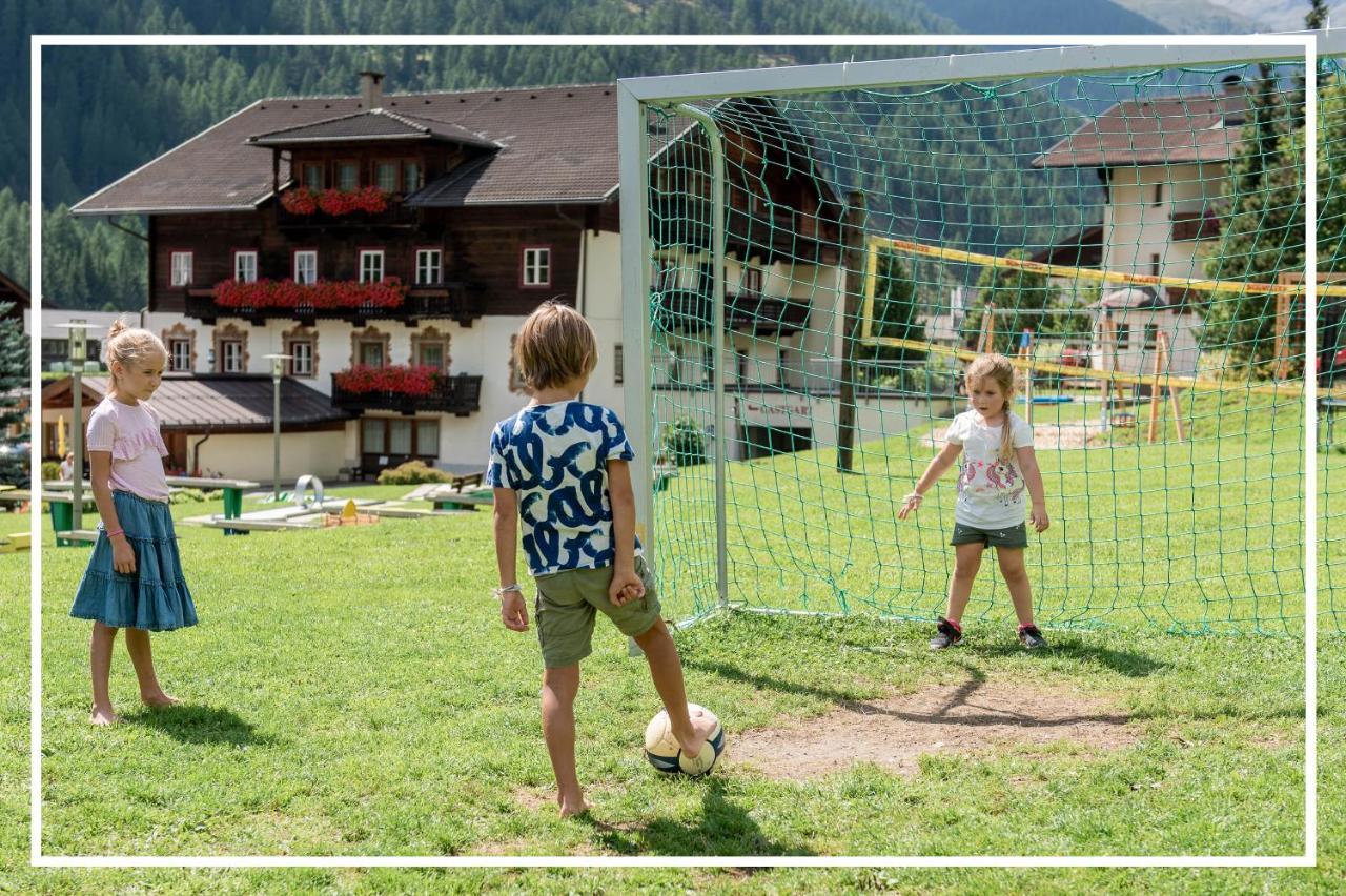 Design-Appartementhaus - Urlaubsresort Hafele Sankt Jakob in Defereggen Eksteriør bilde